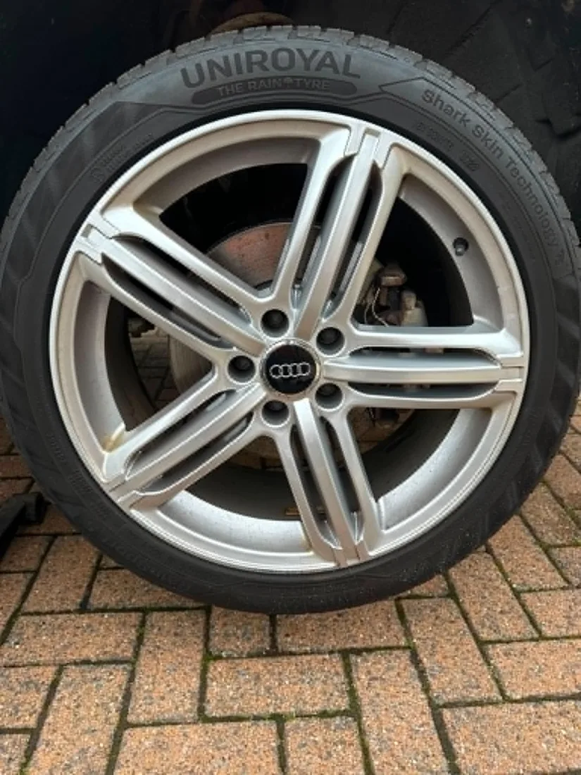 Audi wheel and tyre